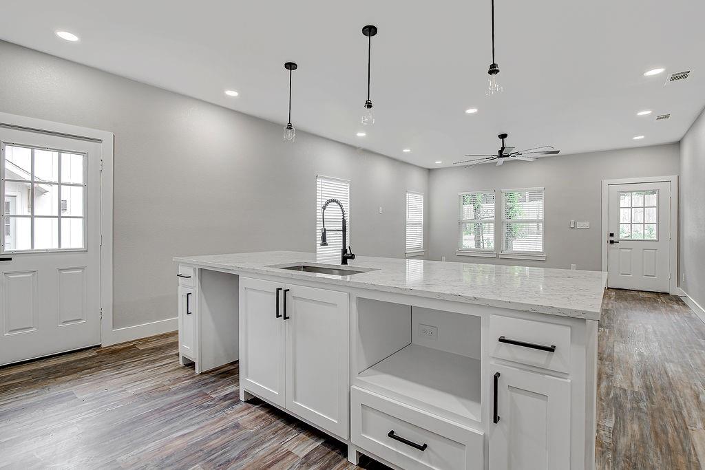 Blue Water Oaks - Residential