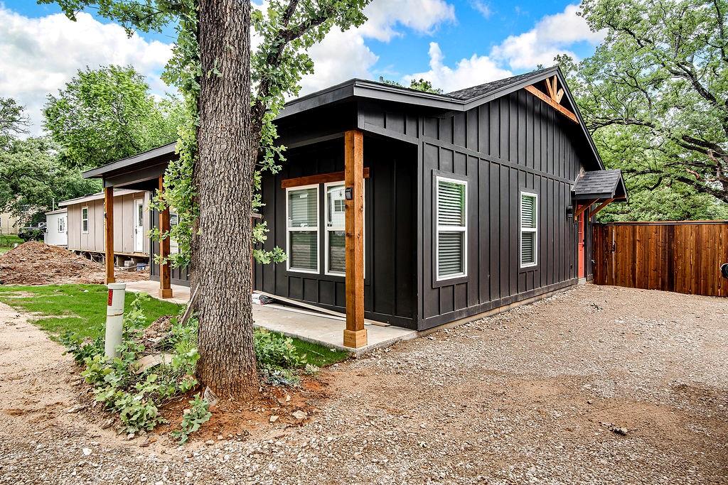 Blue Water Oaks - Residential