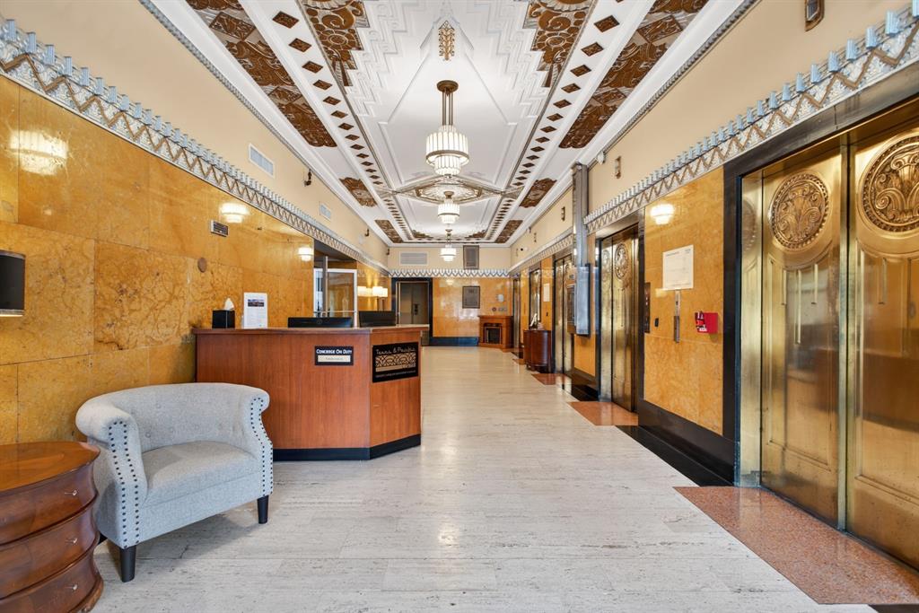 Texas & Pacific Lofts Condo - Residential