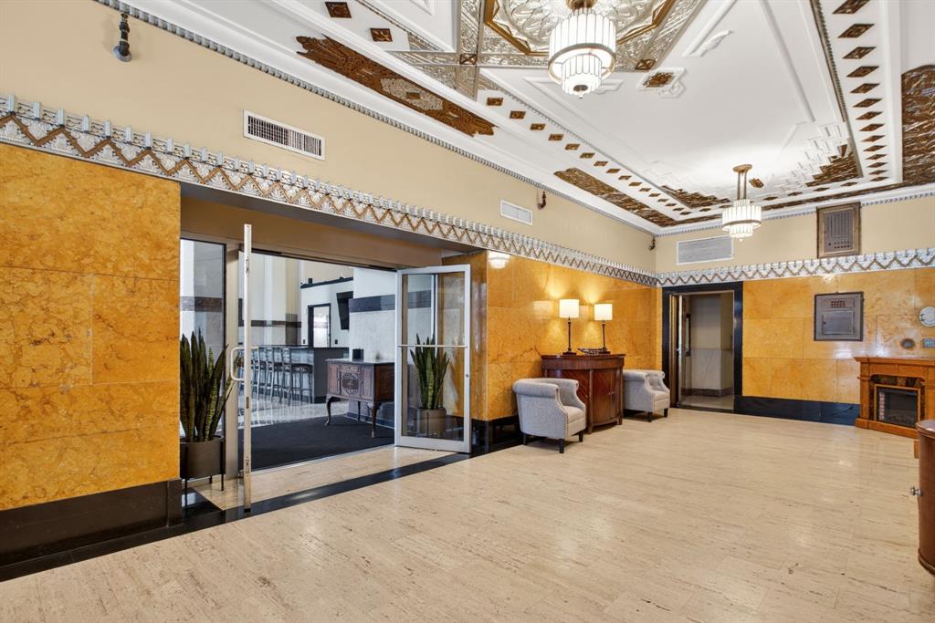 Texas & Pacific Lofts Condo - Residential