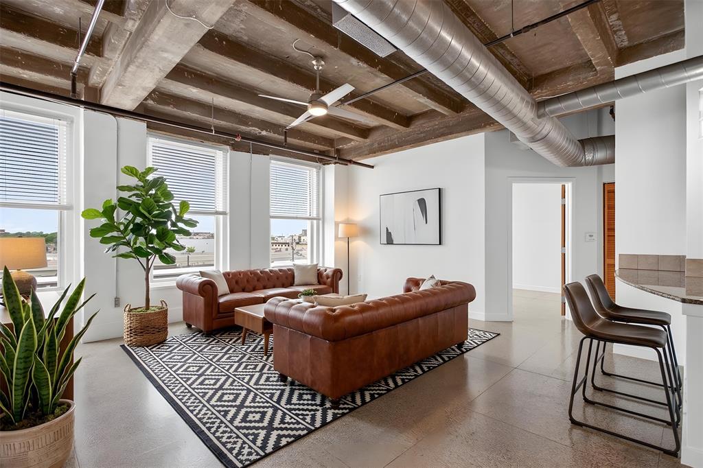 Texas & Pacific Lofts Condo - Residential