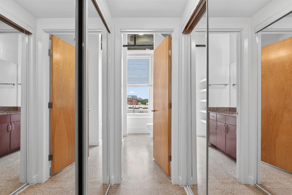 Texas & Pacific Lofts Condo - Residential