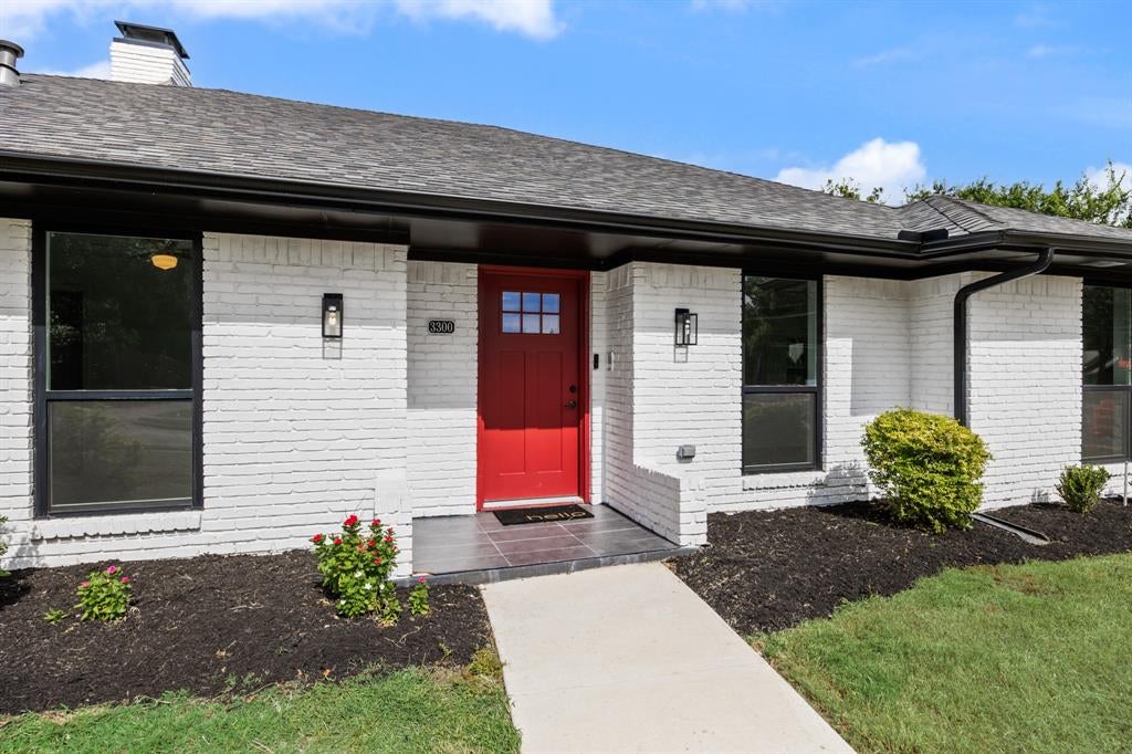 3300 Bandolino Lane