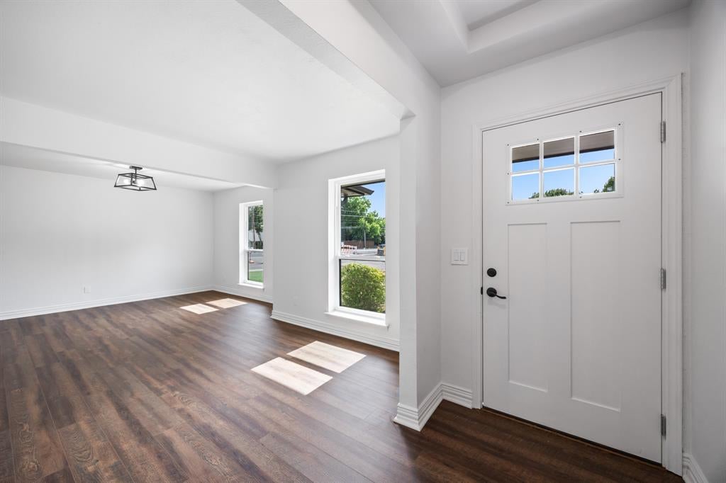 3300 Bandolino Lane