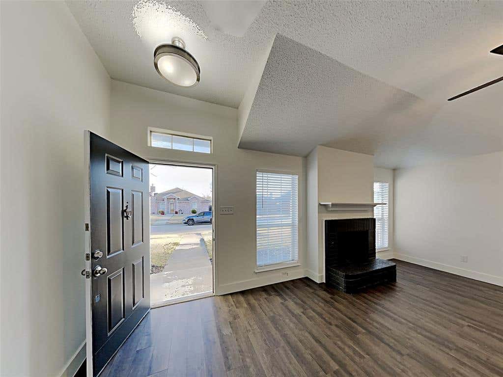 Photo of 2705 Hidden Springs Drive, Mesquite, TX 75181 (MLS # 21303805)