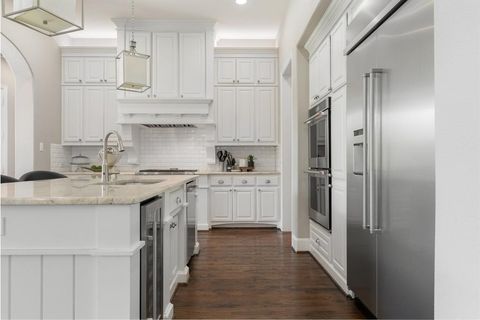 Tiny photo for 640 Creekway Drive, Irving, TX 75039 (MLS # 21033272)