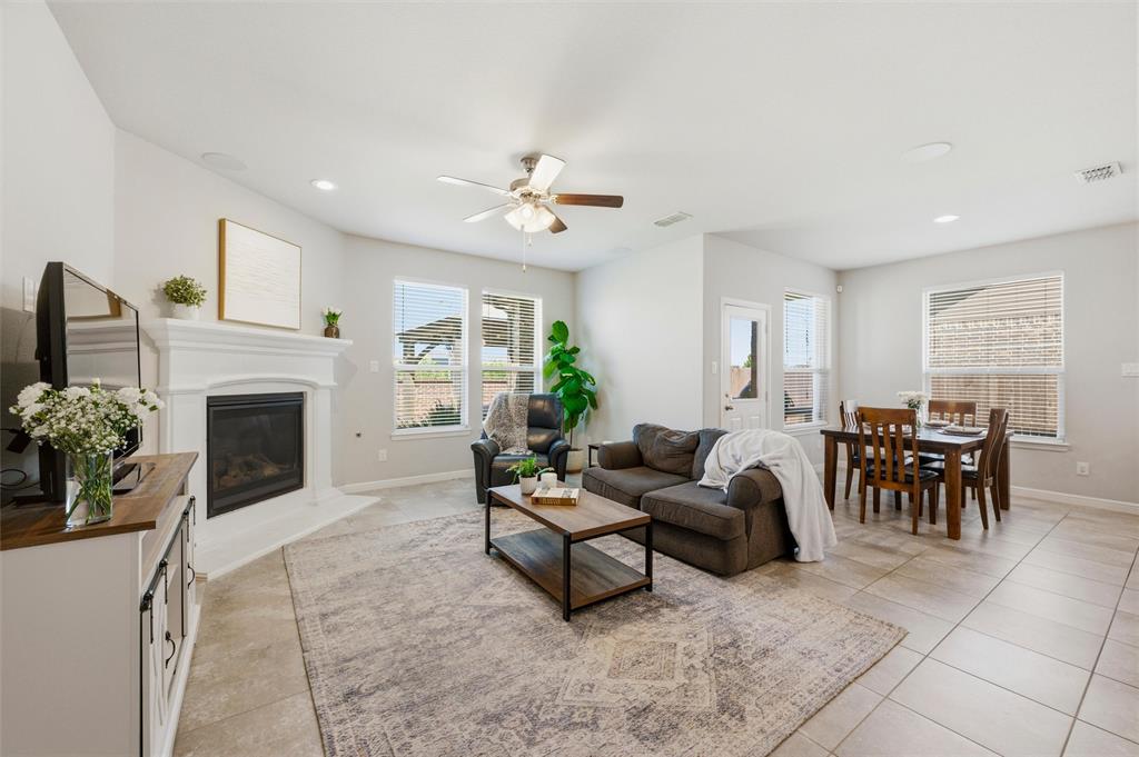 1209 Alnwick Lane