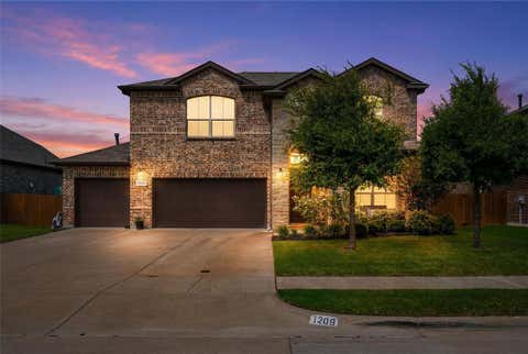 Photo of 1209 Alnwick Lane, Saginaw, TX 76131 (MLS # 21305300)