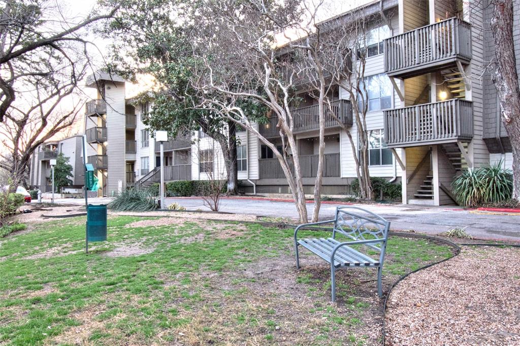 4837 Cedar Springs Road 304