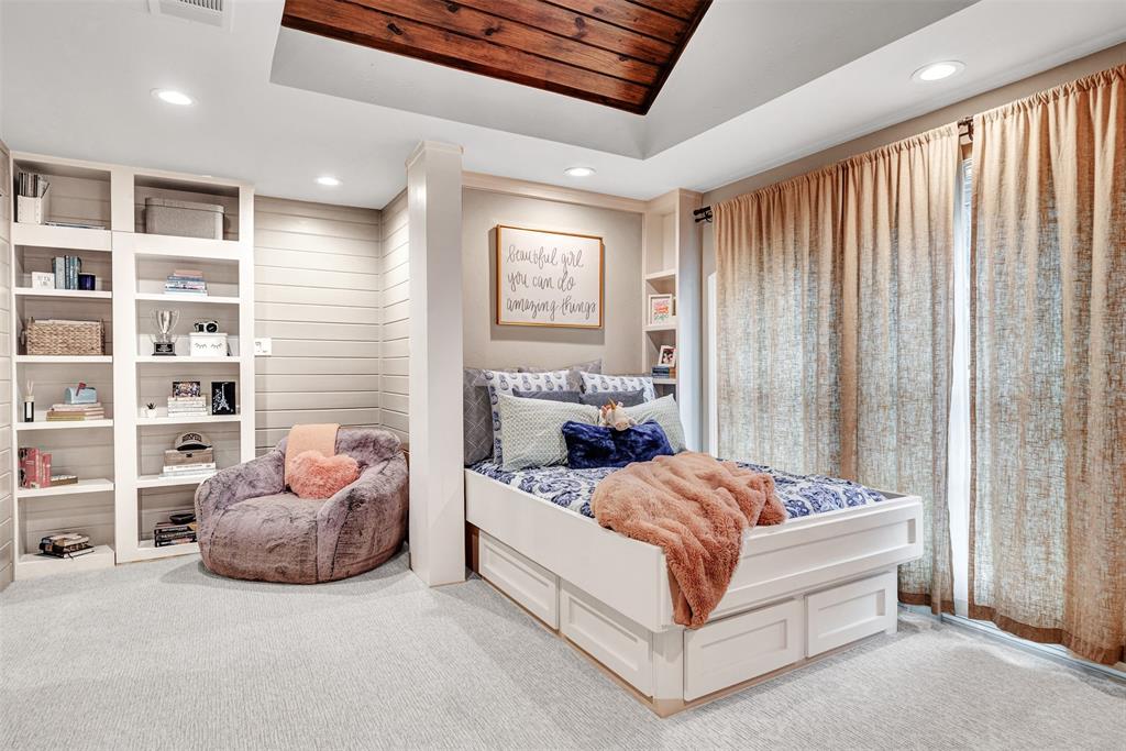 Willow Bend Lakes Ph Four - Residential