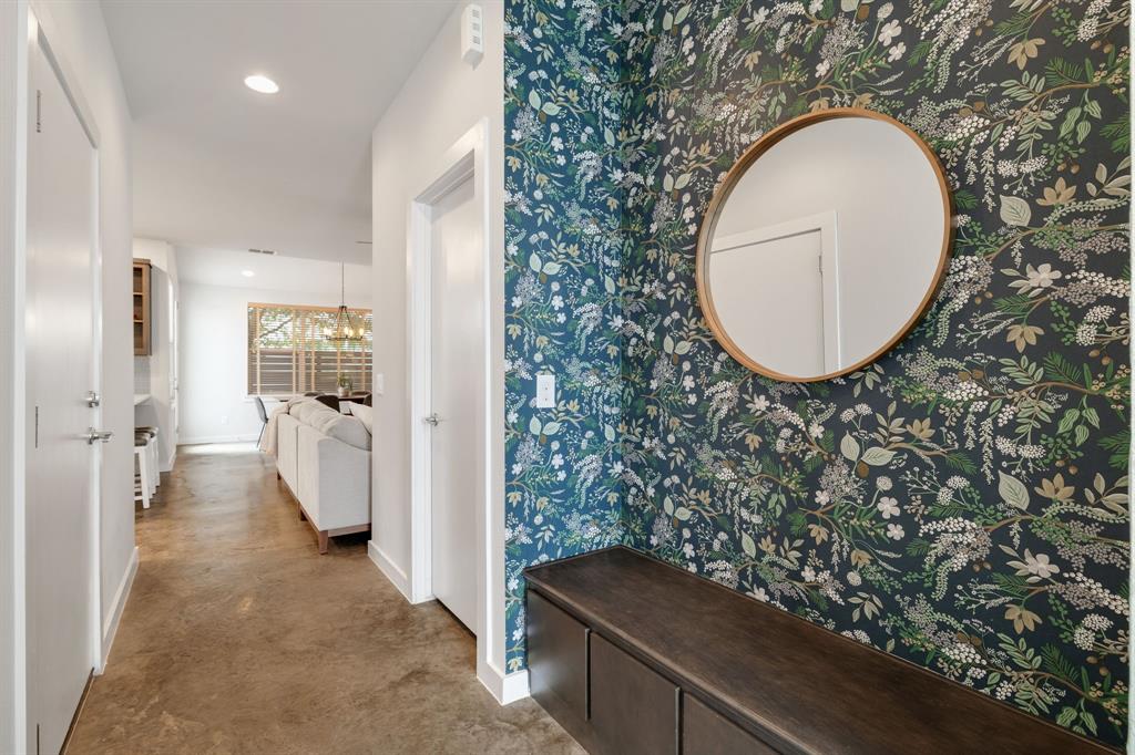 6542 E Lovers Lane