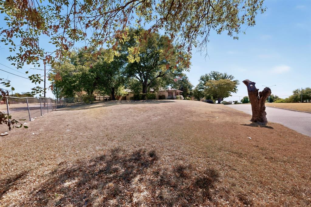 1957 E Illinois Avenue