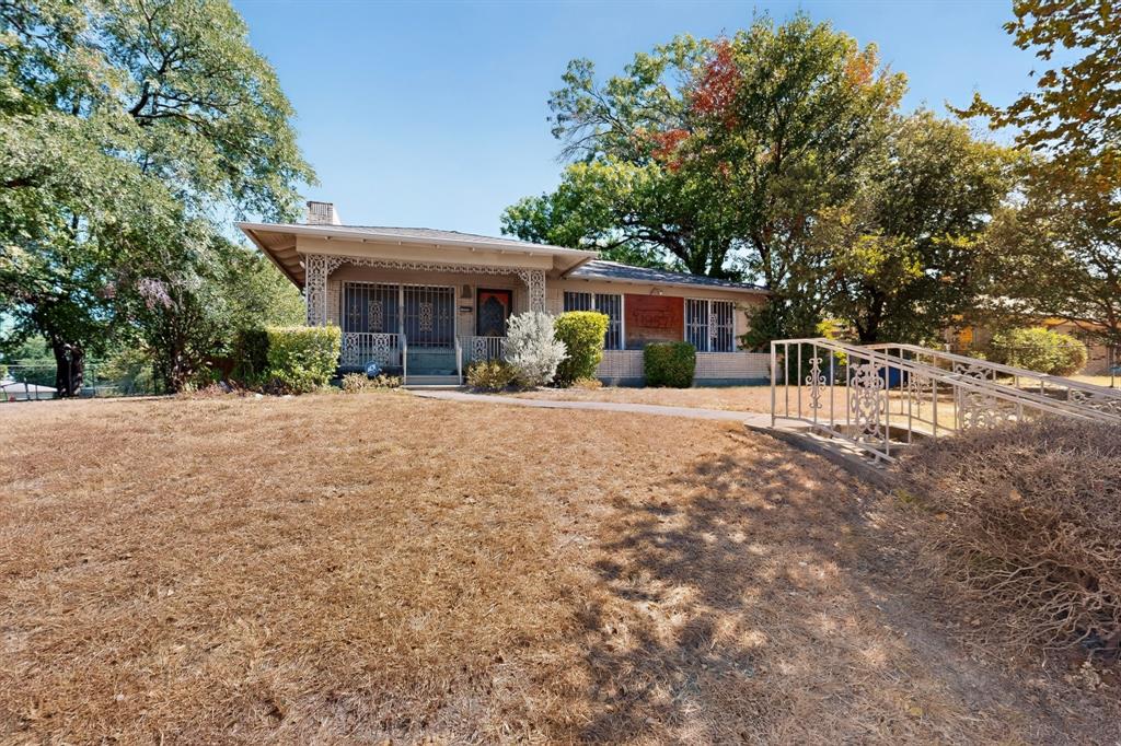 1957 E Illinois Avenue