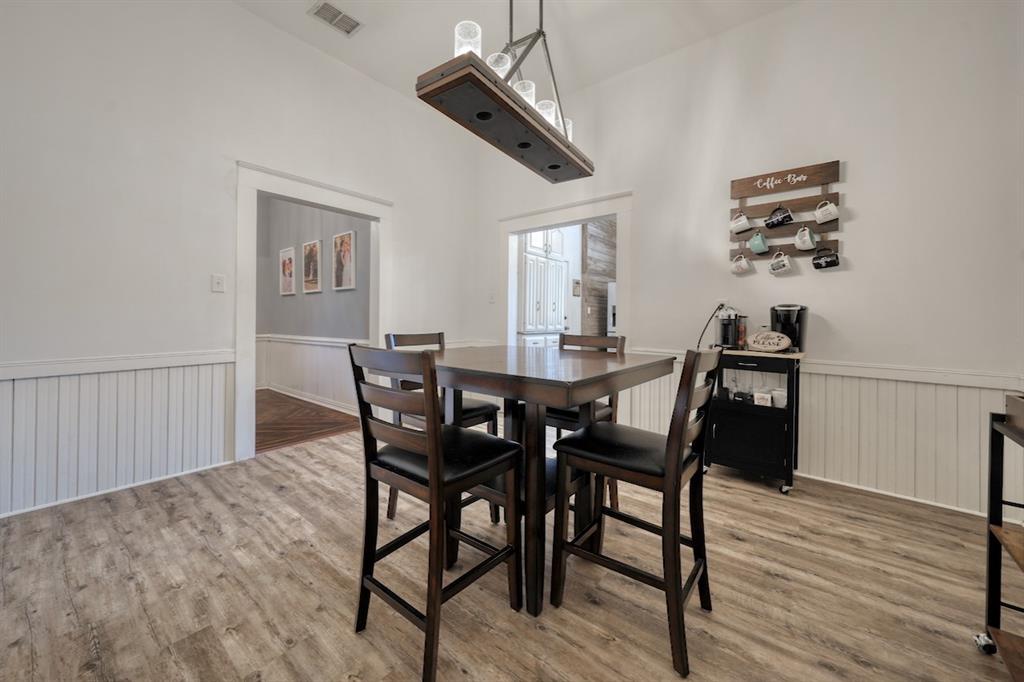 QUEVADA THOMAS - Residential