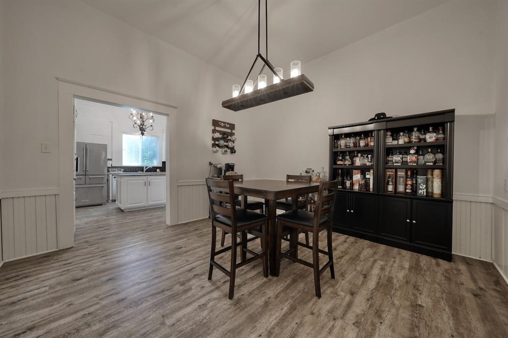 QUEVADA THOMAS - Residential