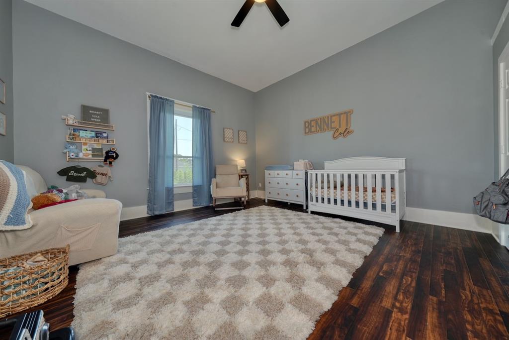 QUEVADA THOMAS - Residential