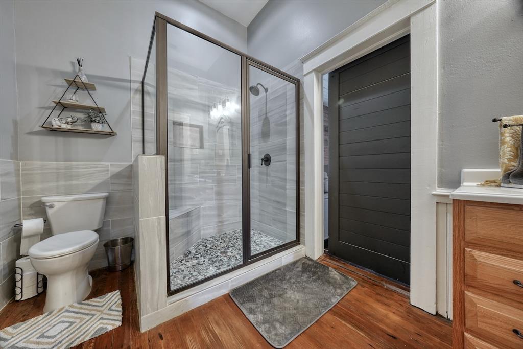 QUEVADA THOMAS - Residential