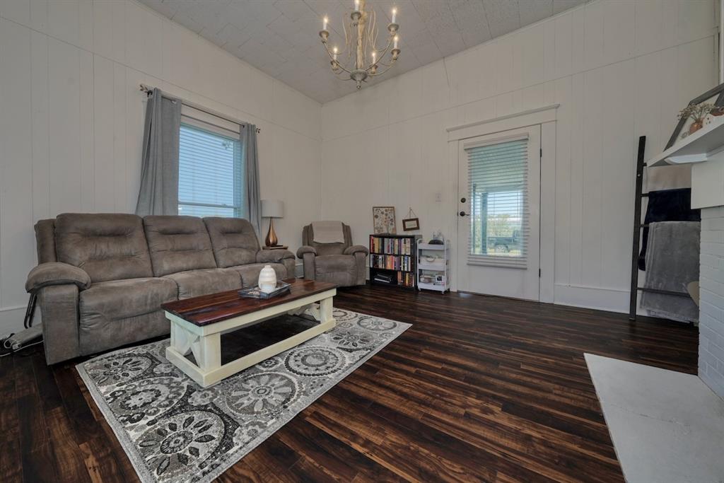 QUEVADA THOMAS - Residential