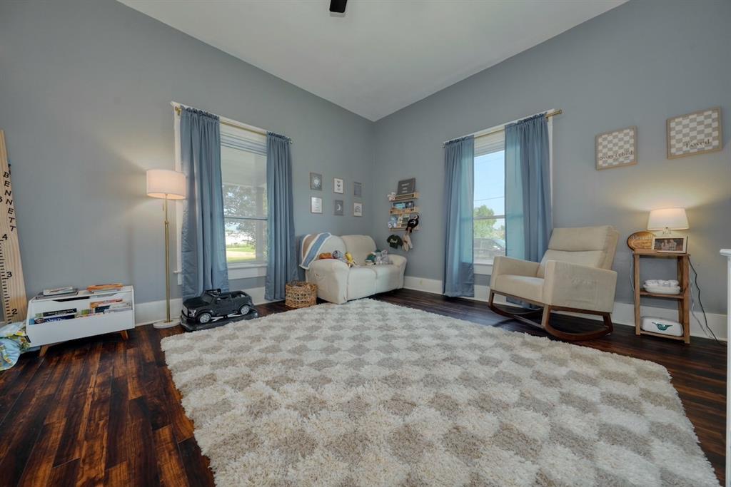 QUEVADA THOMAS - Residential