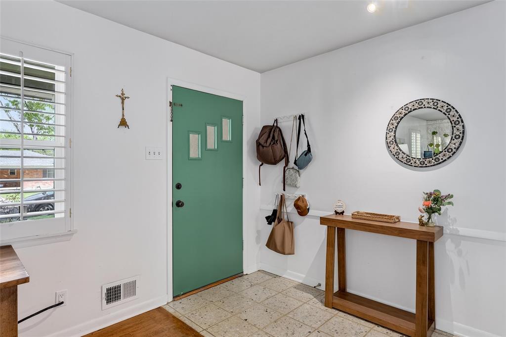 10838 Caprock Circle