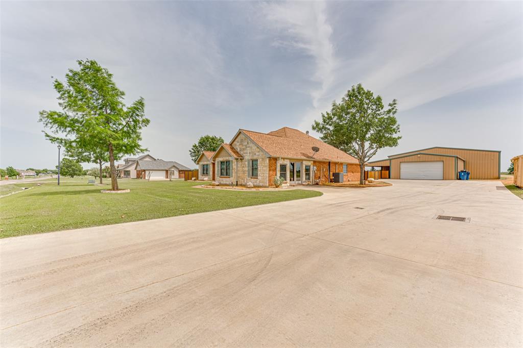 6367 Bridle Trail