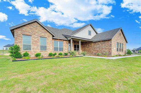 412 COLLUM View Azle TX 76020