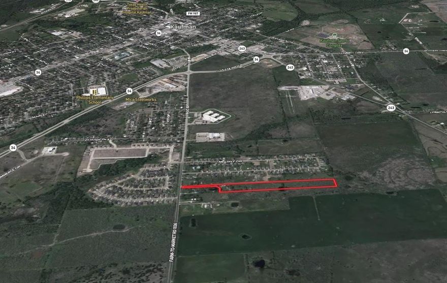 Location!  Location!  Approx 8 acres with city water & city sewer.  SELLING AS-IS.  Property will need some clean up, but would make a great place to live a secluded, country life yet live only minutes from access to Hwy 175, Wal Mart, restaurants, schools, & the hospital.