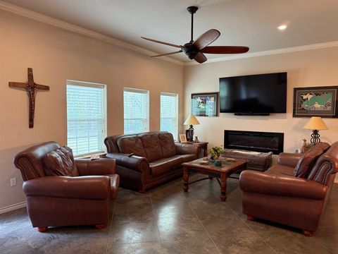 Tiny photo for 15542 Gholson Road, Waco, TX 76705 (MLS # 21200186)