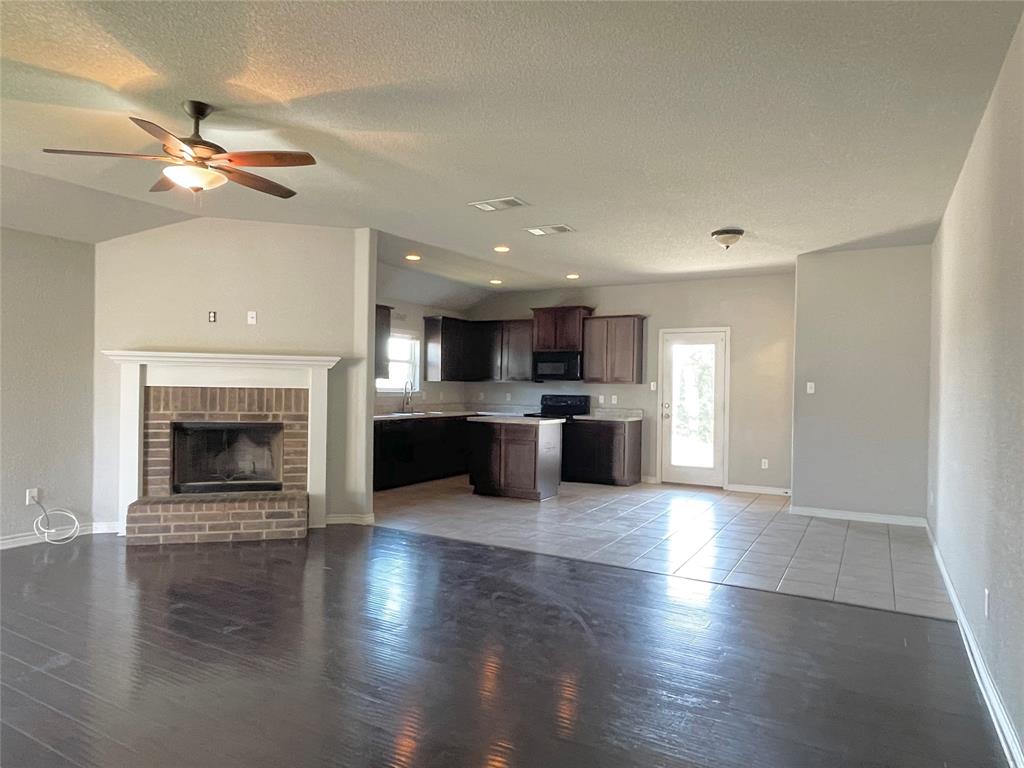 The Meadows At Creekside Ph - Residential