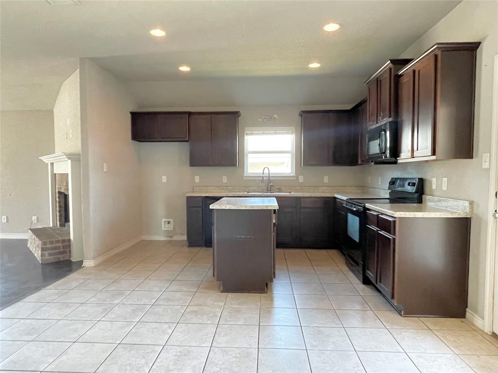 The Meadows At Creekside Ph - Residential