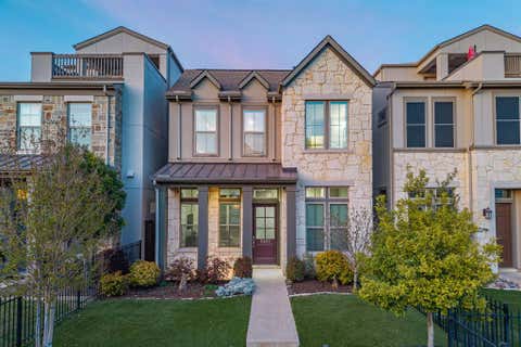 Photo of 5451 Ashby Grove Street, Dallas, TX 75209 (MLS # 21369416)