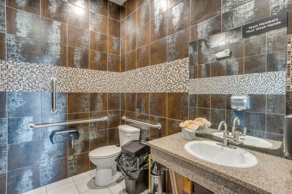 Southtown Center Add - Commercial Sale
