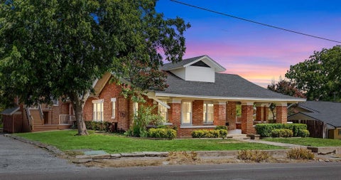 Photo of 803 S Trinity Street, Decatur, TX 76234 (MLS # 21392914)