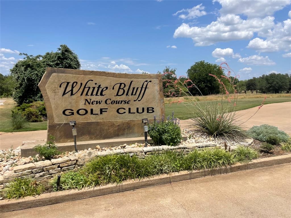 White Bluff #07 - Land