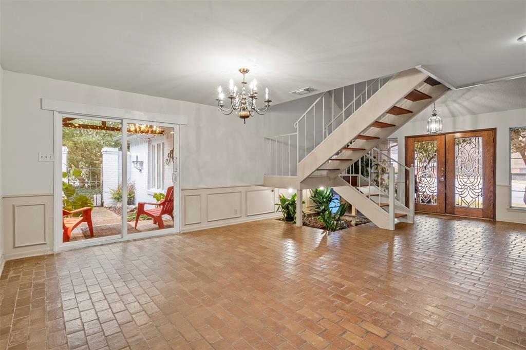 1605 Lamberth Circle