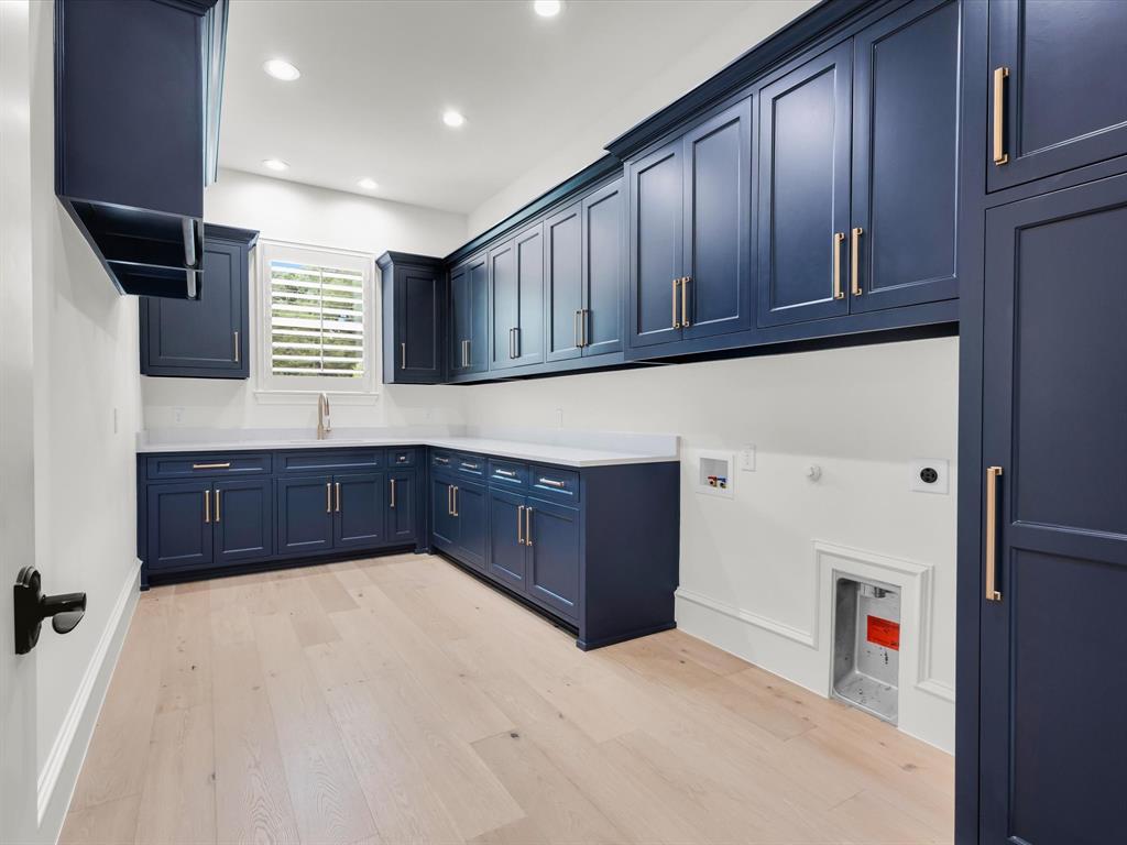 Hidden Creeks Pointe - Residential