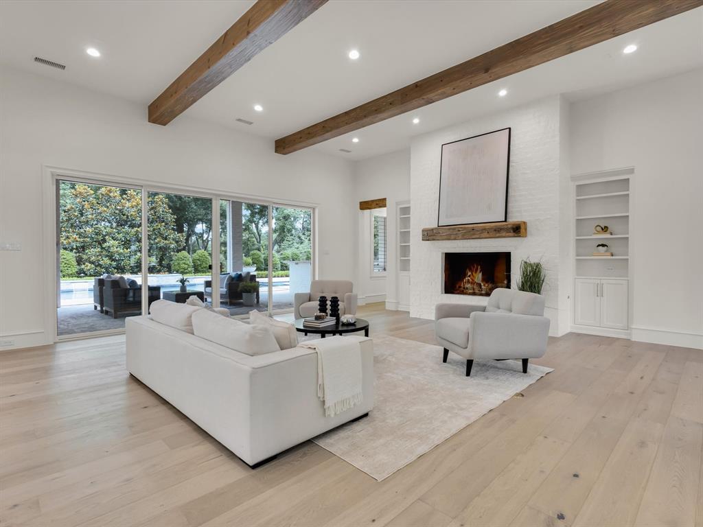 Hidden Creeks Pointe - Residential