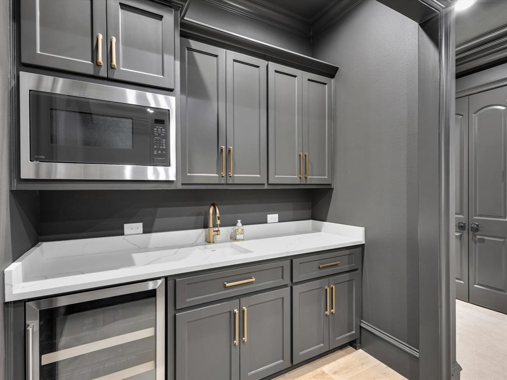 Hidden Creeks Pointe - Residential