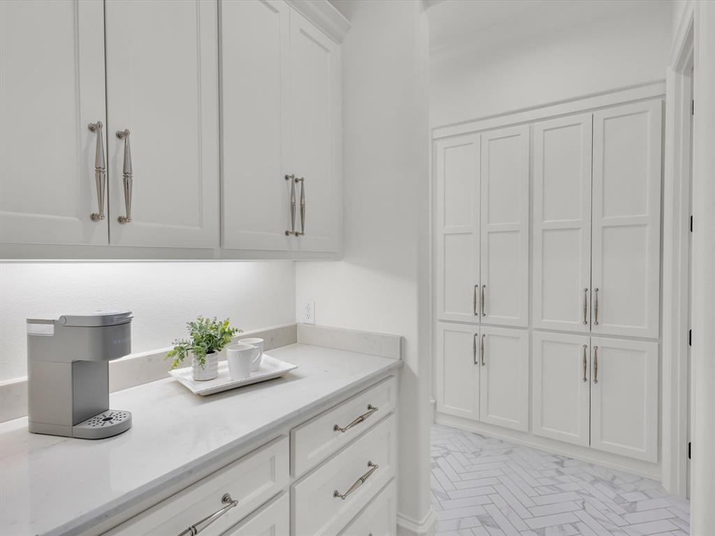 Hidden Creeks Pointe - Residential