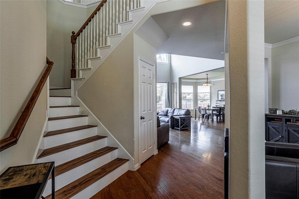 6828 Shoreway Drive