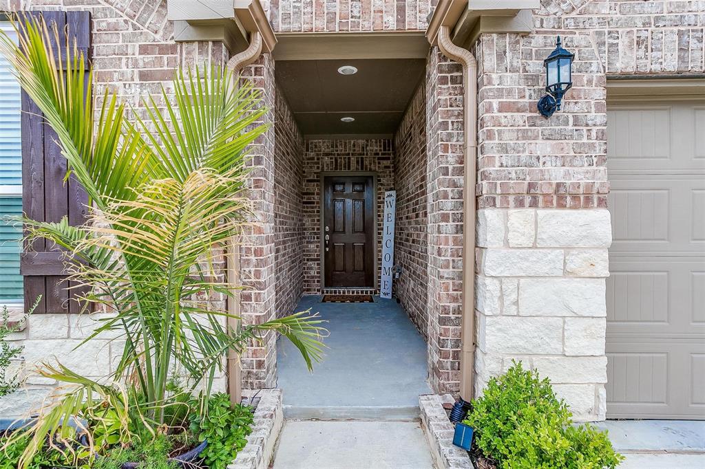 957 Crest Breeze Drive