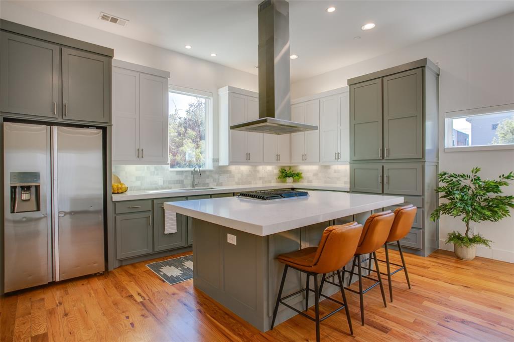 5711 Bryan Condos - Residential Lease