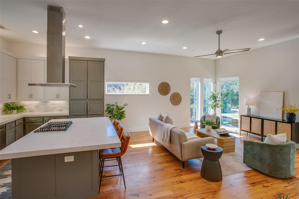 5711 Bryan Condos - Residential Lease