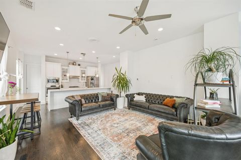 3002 Zenia Drive Dallas TX 75204