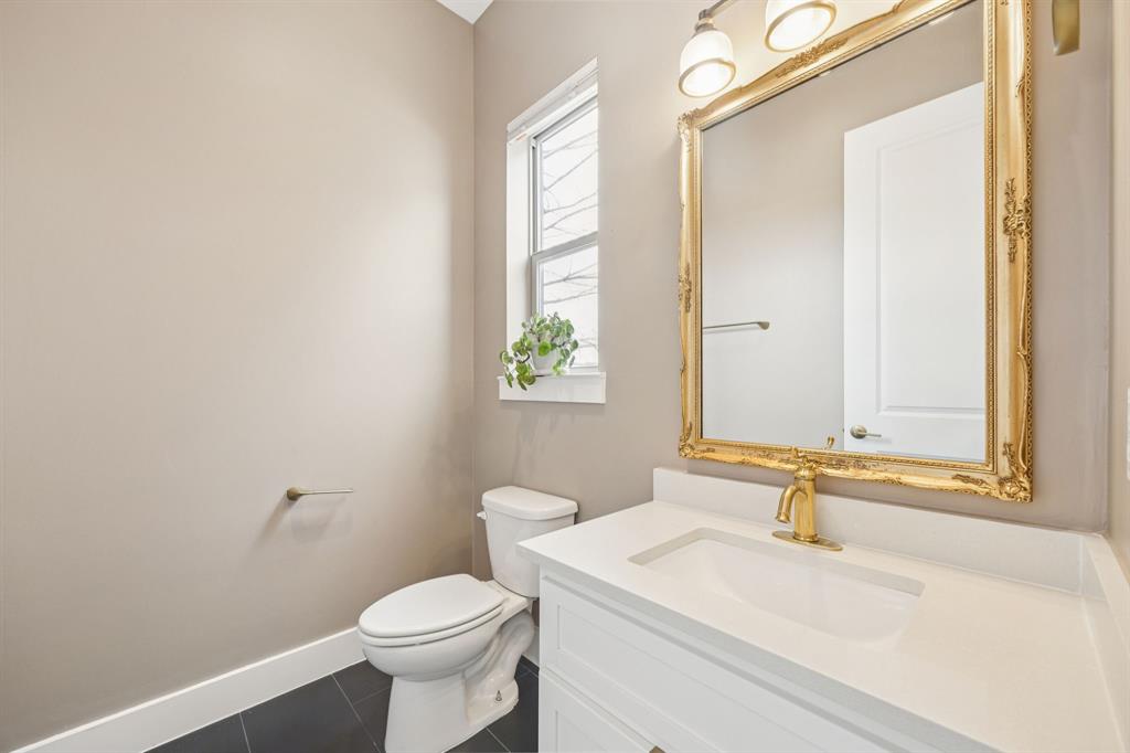 Flora Street Twnhms 01 - Residential