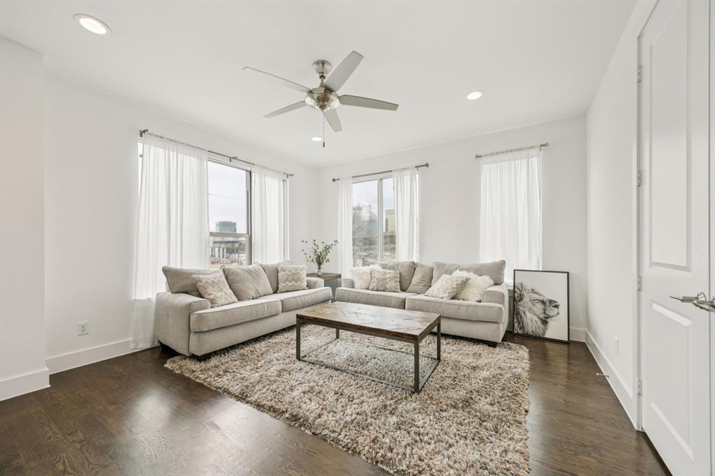 Flora Street Twnhms 01 - Residential