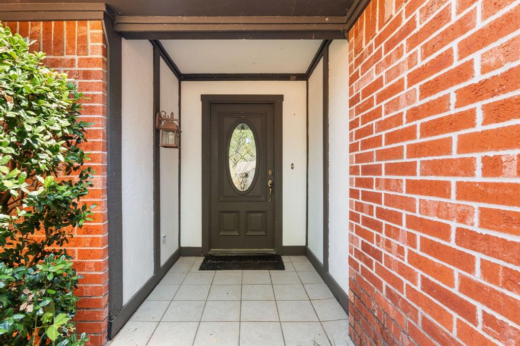 544 Jason Street