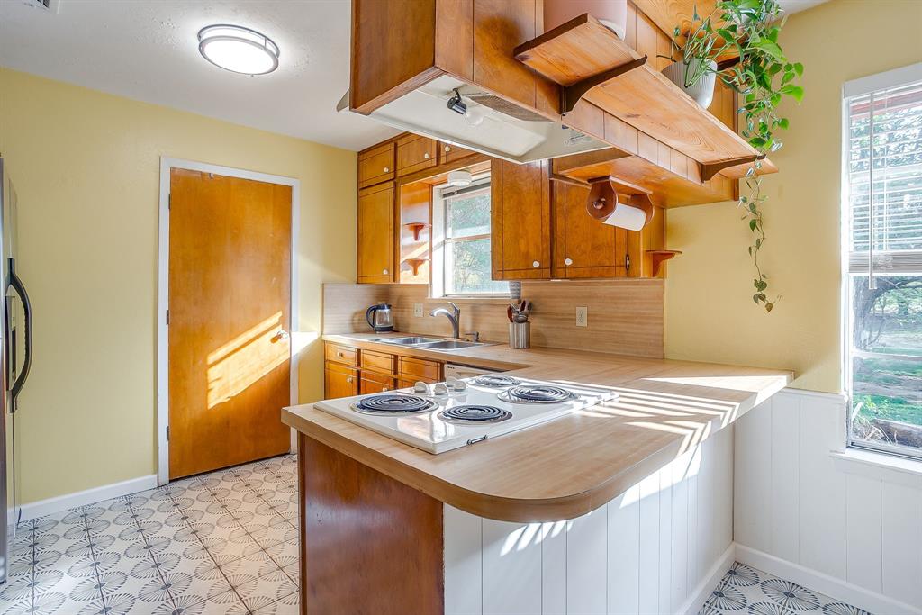 ABST 355 TR 6B M R HARRIS - Residential