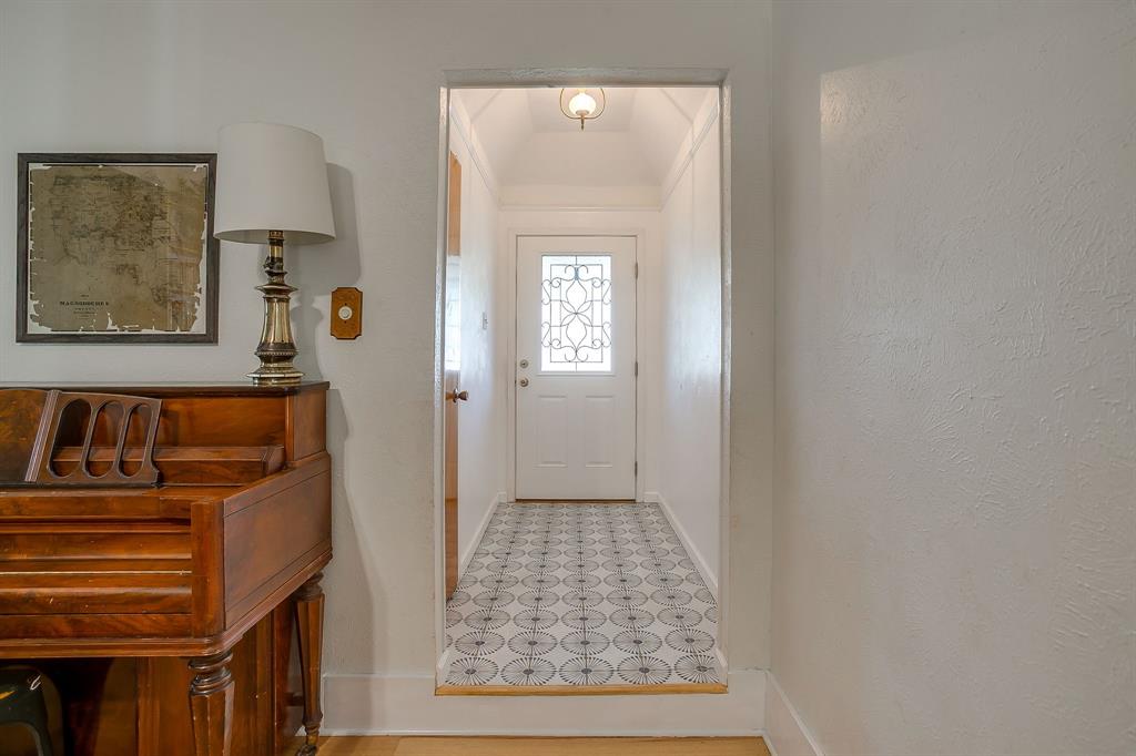 ABST 355 TR 6B M R HARRIS - Residential