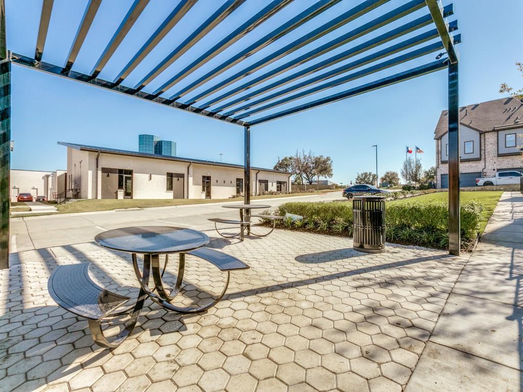 Hillside at Las Colinas - Residential